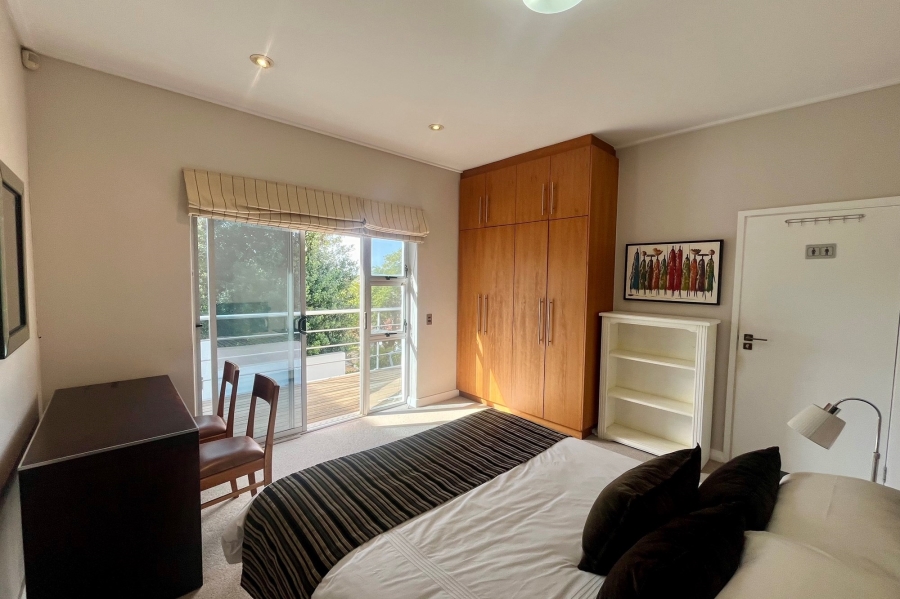 To Let 4 Bedroom Property for Rent in Tamboerskloof Western Cape